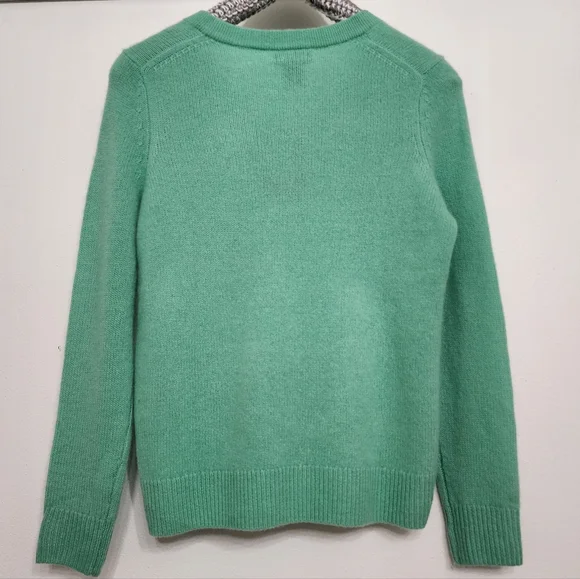 C by Bloomingdale's NWT Fern Green 100% Cashmere V-Neck Sweater - Small - Picture 3 of 6